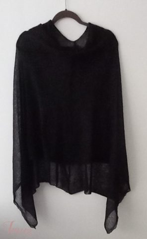 imusau.lt | parduodama Juoda megzta skraistė su siūle